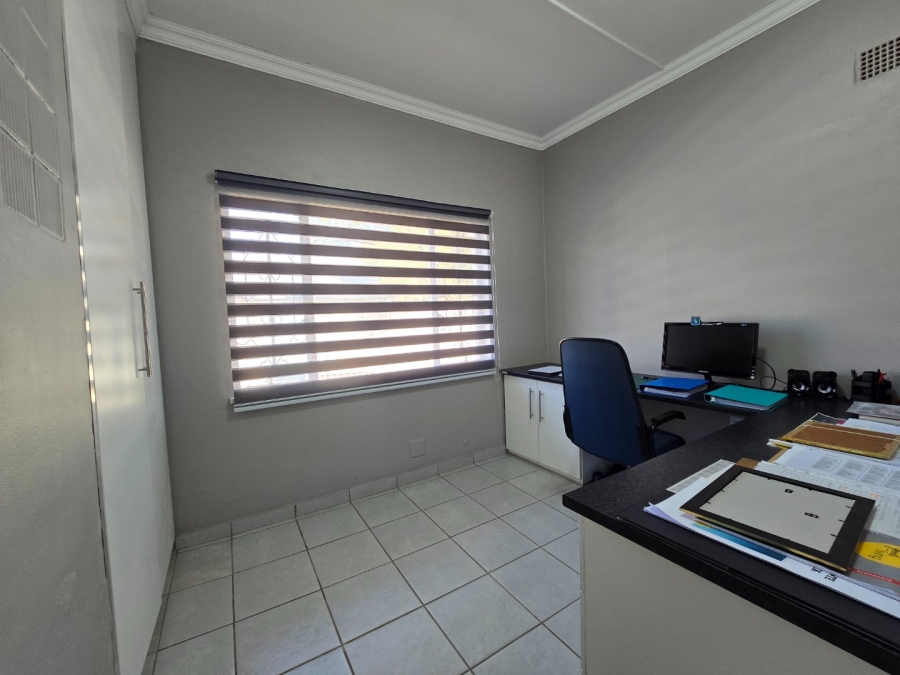 4 Bedroom Property for Sale in Bayswater Free State